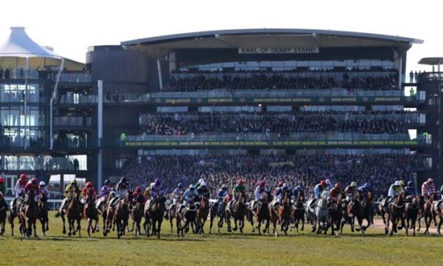 Ladies Day at the Grand National – What Men Should Wear?