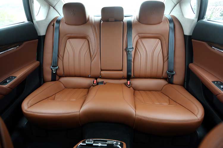 Maserati Quattroporte Diesel - Our Review Back Seats
