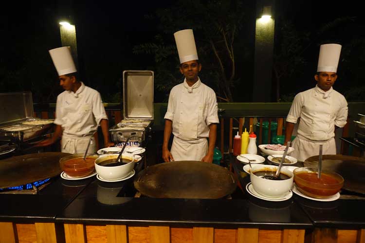 heritance Kandalama hotel review Sri Lanka - restaurant food
