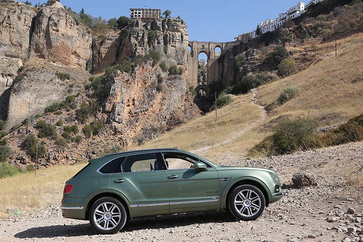 Bentley Bentayga Diesel - Tour Through Andalusia