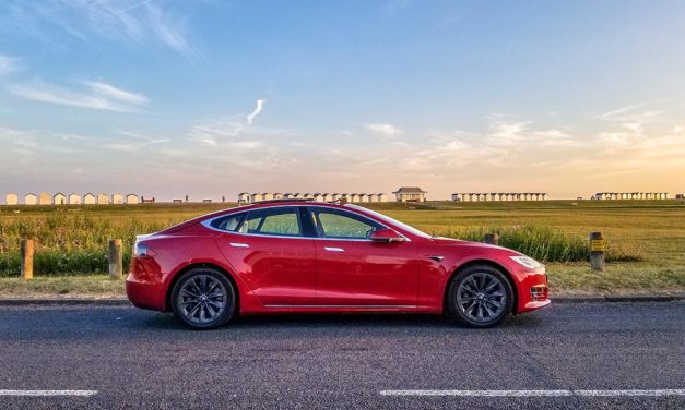 Tesla Model S 100D – The Silent Electric Power House
