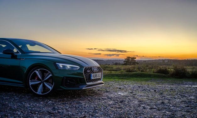 Audi RS5 Carbon Edition Review – Classy Coupe For Speed Freaks!