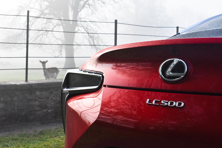 Lexus LC500 V8 MenStyleFashion 2019 review Satinred (17)