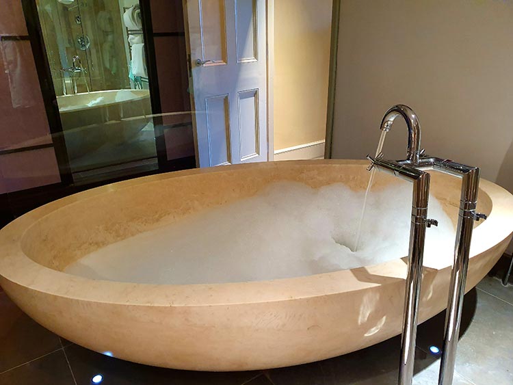 oval stone bath Chipping Campden Cotswold House Hotel Grade II listed Regency town house menstylefashion 2020 (20)