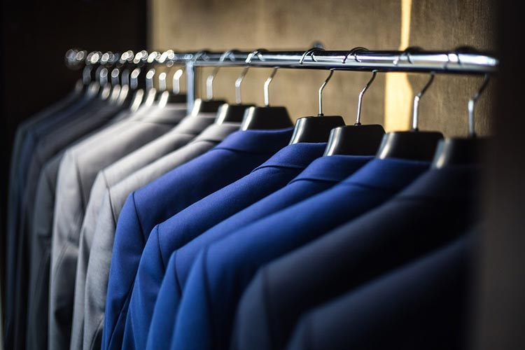 Things To Ask Clothing Manufacturers Before Ordering Bulk