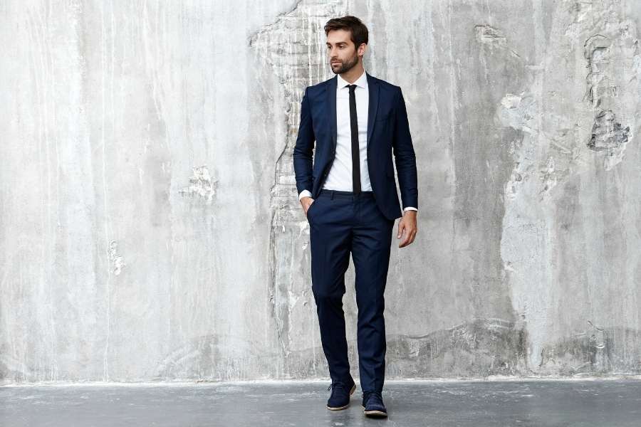 How to Choose the Right Suit