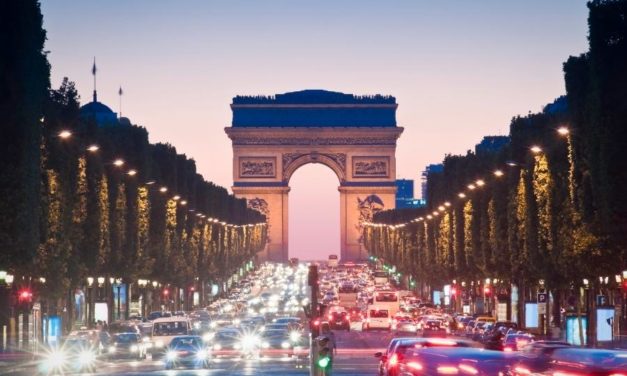 How to Travel to Paris in a Budget-Friendly Manner