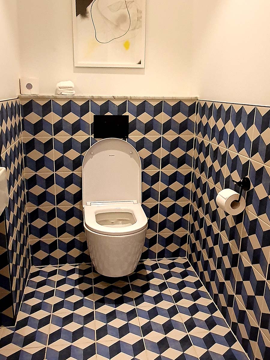 kimptondewitt-amsterdam bathroom