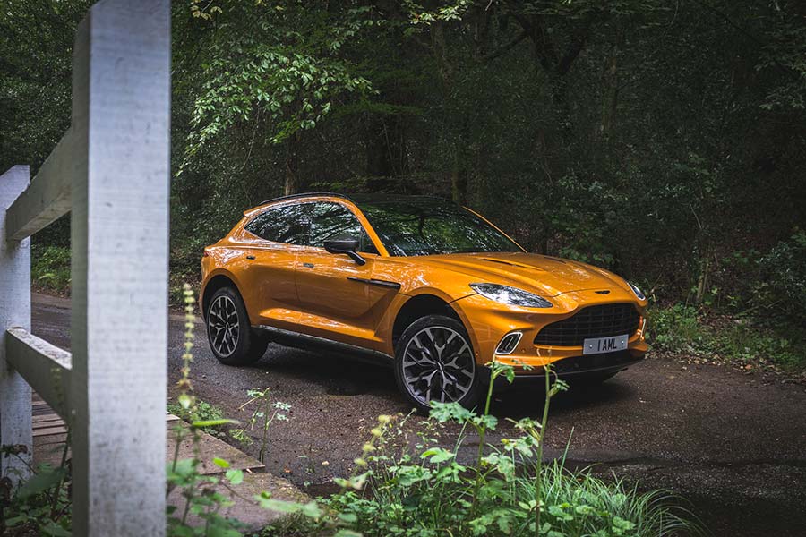 Aston Martin DBX Review -This Is No To Time To Die james Bond SUV 2021 Review MenStyleFashion (11)