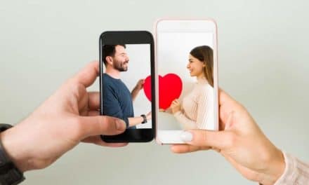 12 Do’s and Dont’s of Picking a Dating Profile Photo 