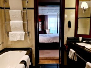 hotel adlon kempinski pariser platz suite bathroom