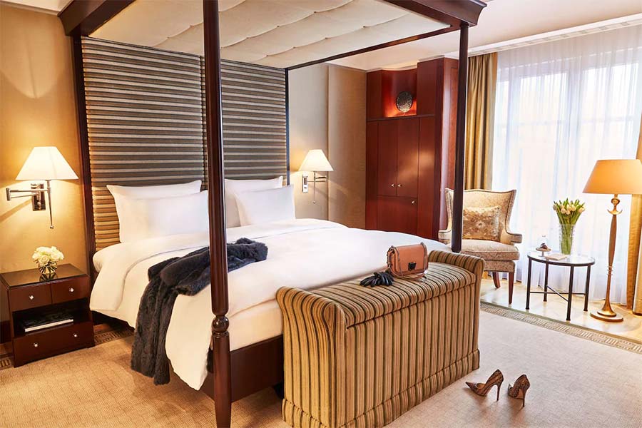 hotel adlon kempinski parizer platz suite bedroom
