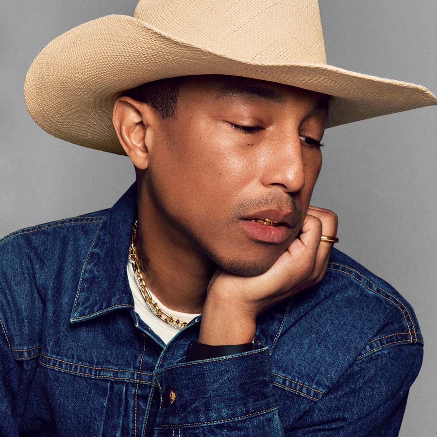 Chunky gold chians Will Pharell and cowboy hats (1)